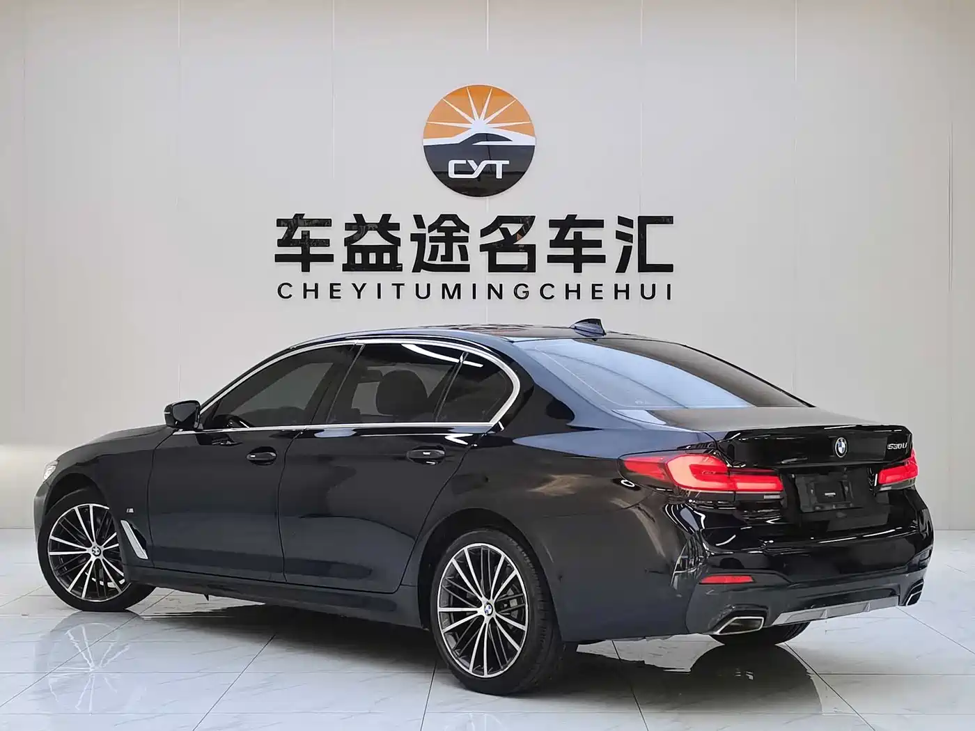 BMW 5 Series 2021 Facelift 530Li Leading M Sport Package фото 4