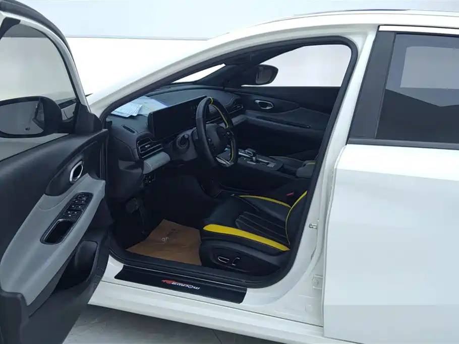 GAC Trumpchi Trumpchi Emkoo 2021 270T DCT J11 Edition фото 9