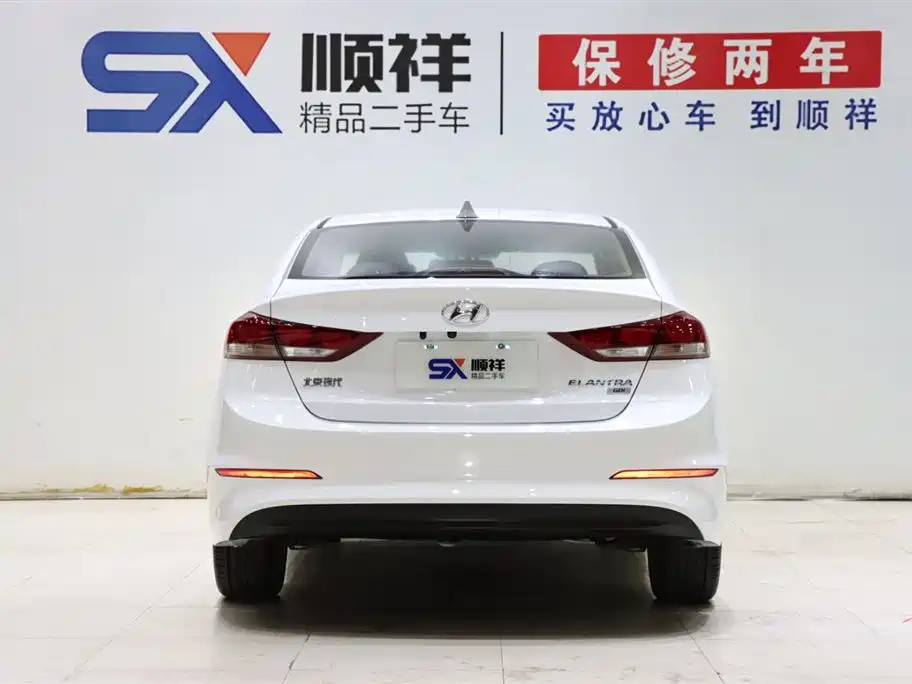 Hyundai Elantra 2016 Model 1.6L Automatic Smart Elite фото 5