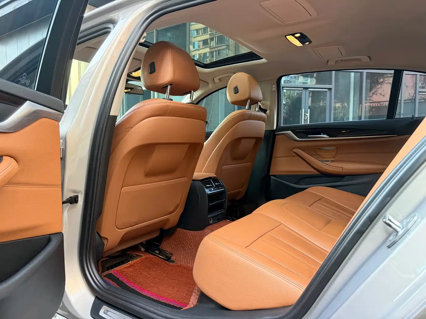 BMW 5 Series 2018 528Li Launch Special Edition фото 9