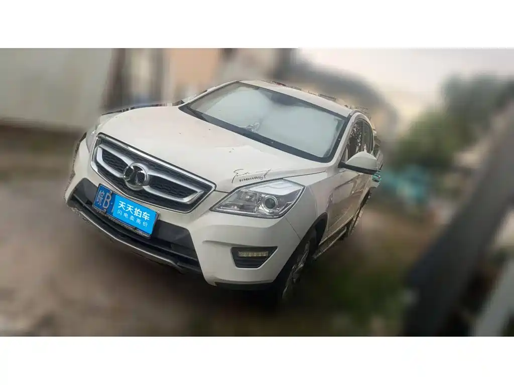BAIC Senova X65 2015 2015 2.0T Automatic Elite