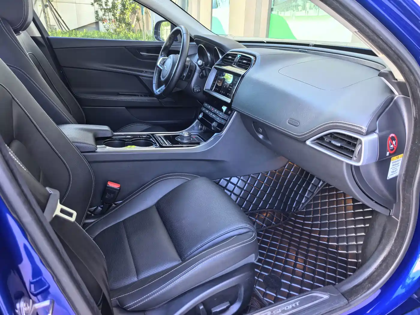 Jaguar XE 2017 2017 2.0T 200PS R-Sport