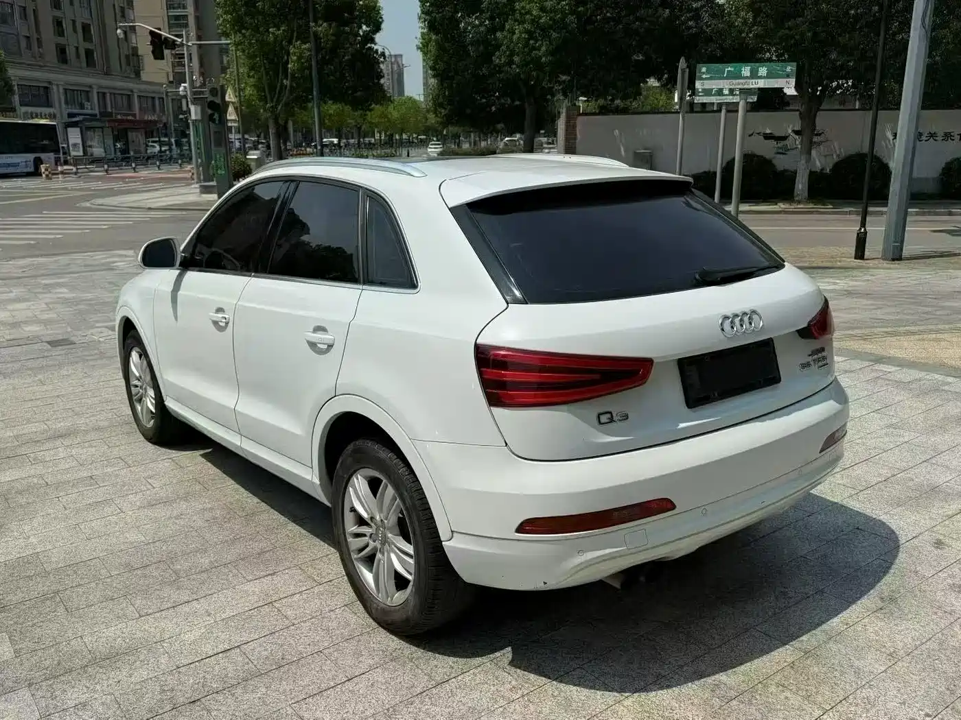 Audi Q3 2015 35 TFSI quattro Technology фото 4
