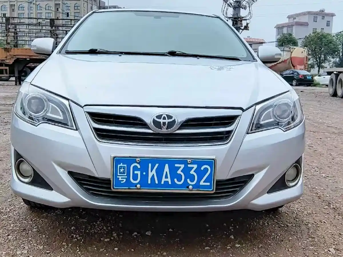 Toyota Corolla 2013 1.6L Automatic Excellence Edition фото 2