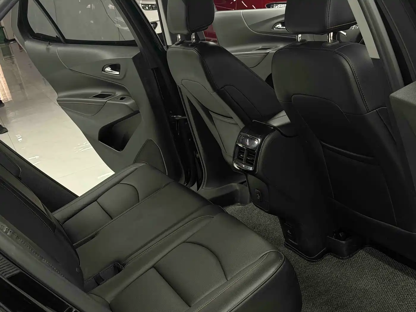 Chevrolet Equinox 2018 RS 550T Automatic 4WD Guardian Edition фото 8