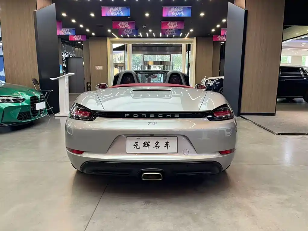 Porsche 718 2025 2022 Boxster 2.0T