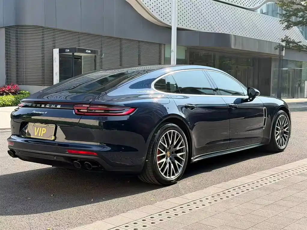 Porsche Panamera 2019 Panamera 4 Executive Long Wheelbase 2.9T фото 6
