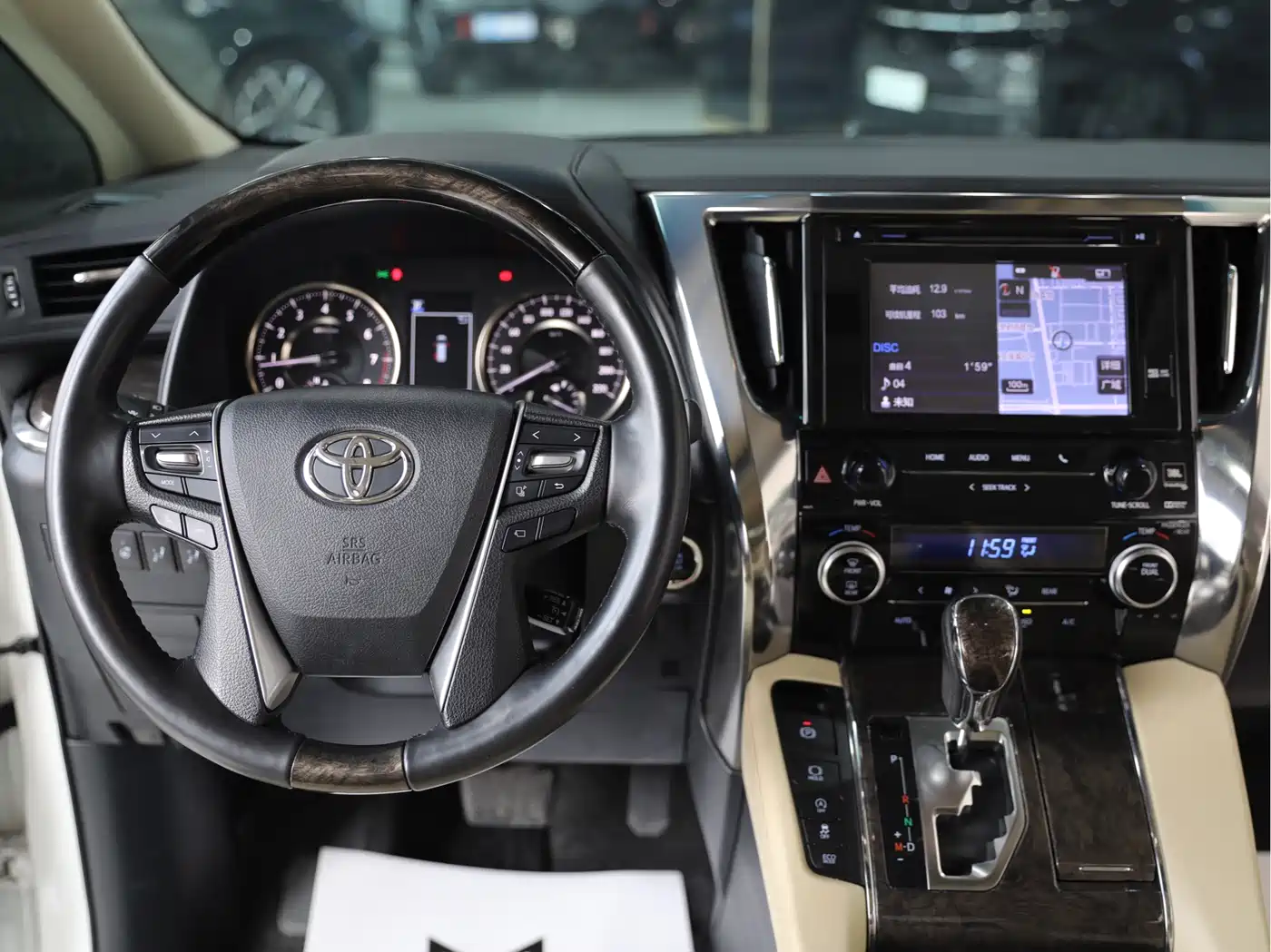 Toyota Alphard 2018 Facelift 3.5L Premium Edition фото 11