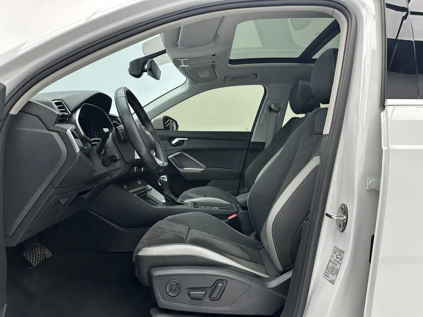 Audi Q3 2022 35 TFSI Fashion Dynamic фото 5