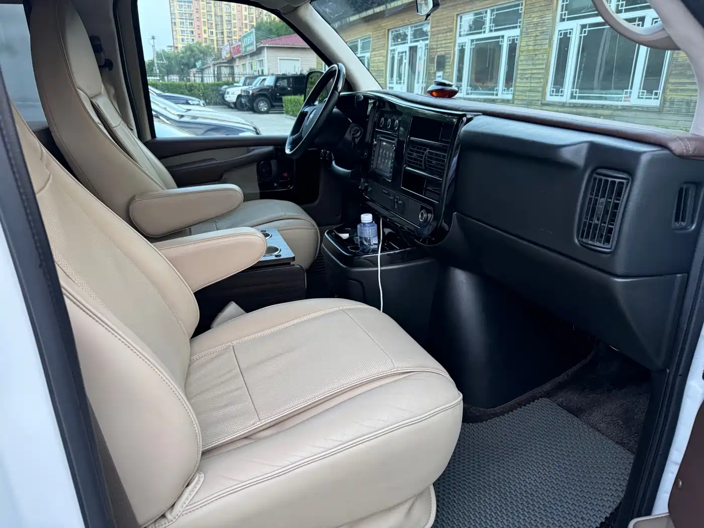GMC Savana 2019 2016 5.3L 1500 4WD Sport Edition