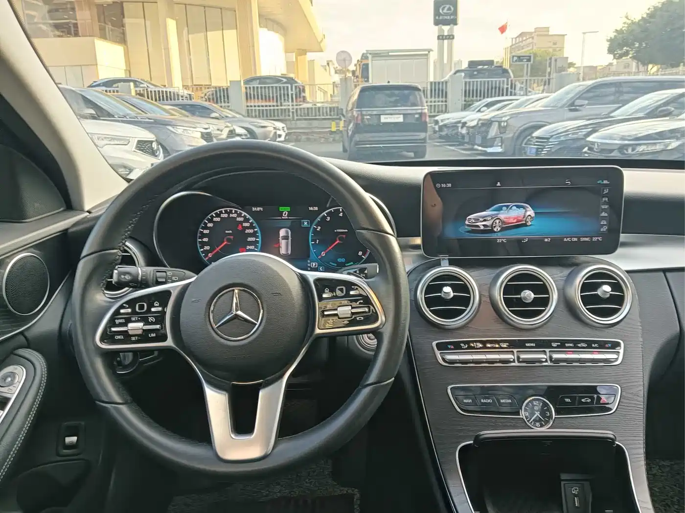 Mercedes-Benz C-Class (Import) 2020 Model C 260 Estate фото 10