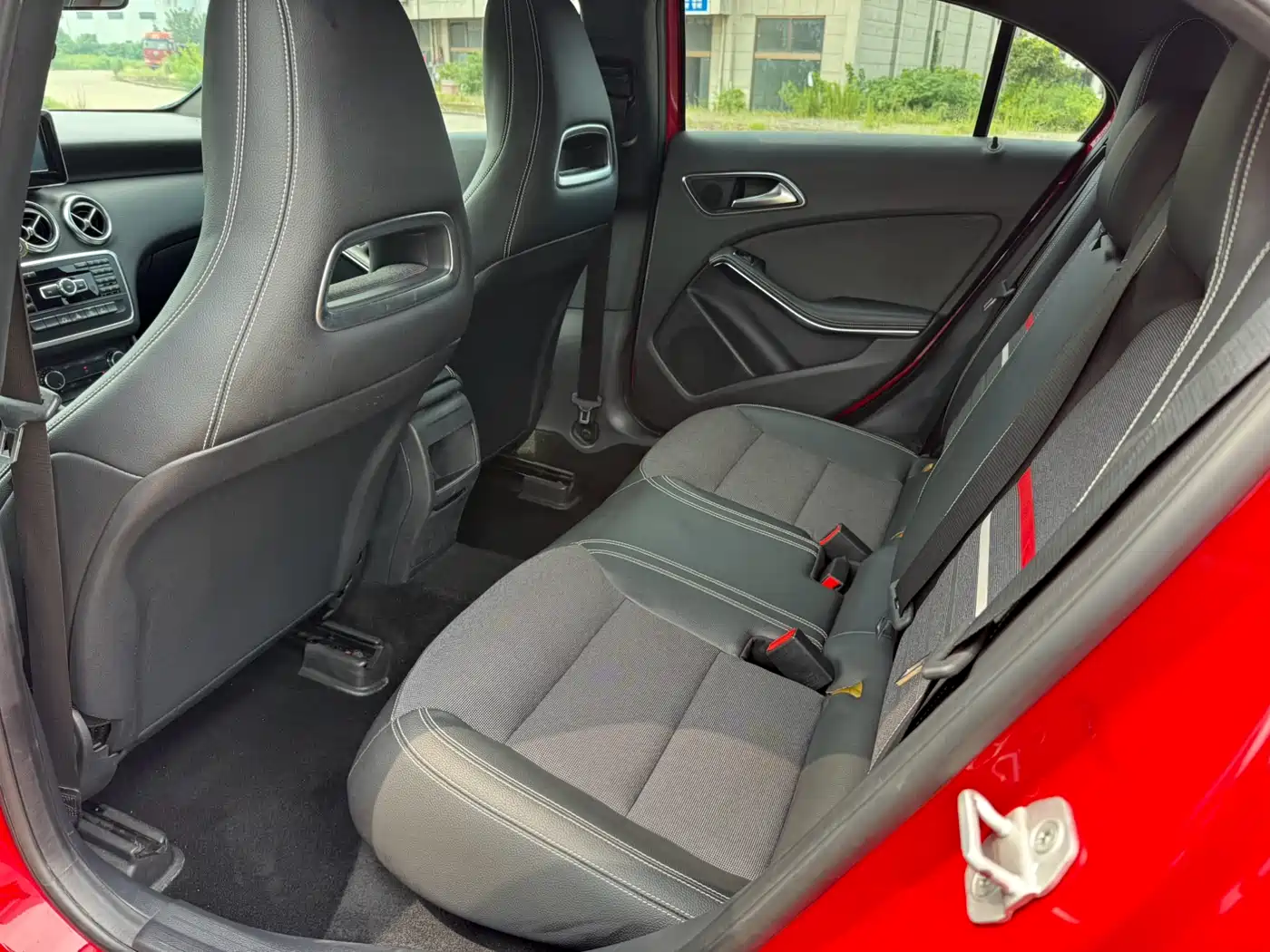 Mercedes-Benz A-Class (Import) 2015 A 180 фото 9