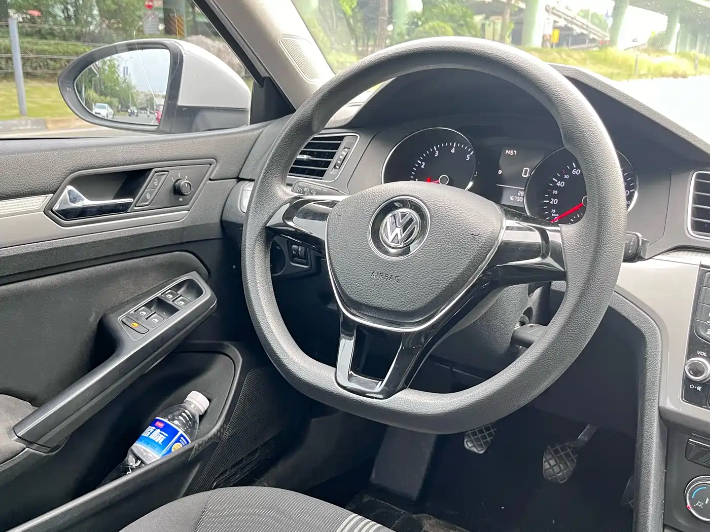 Volkswagen Lamando 2015 230TSI Manual Style Edition фото 9