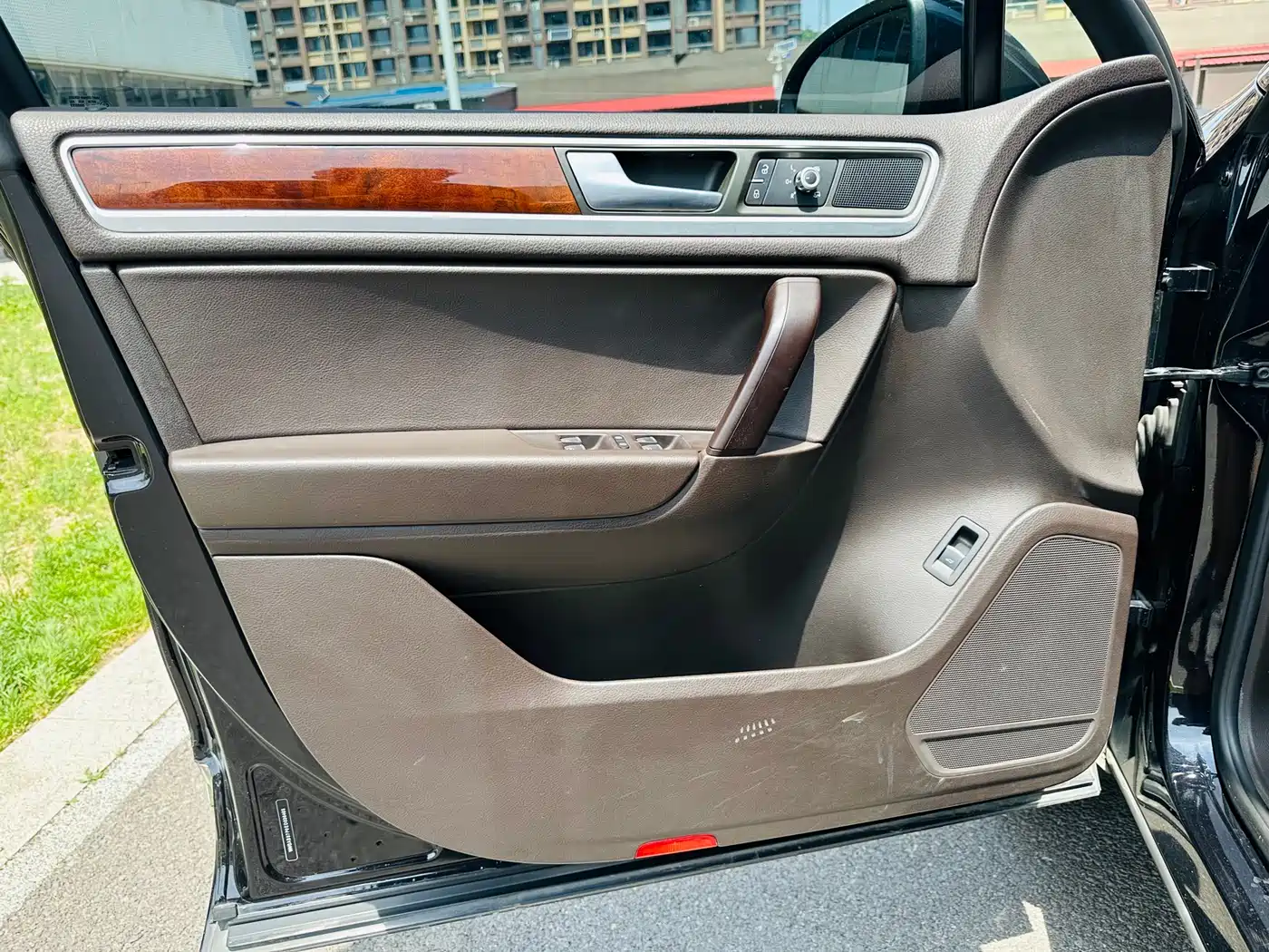 Volkswagen Touareg 2011 3.0TSI Comfort фото 12