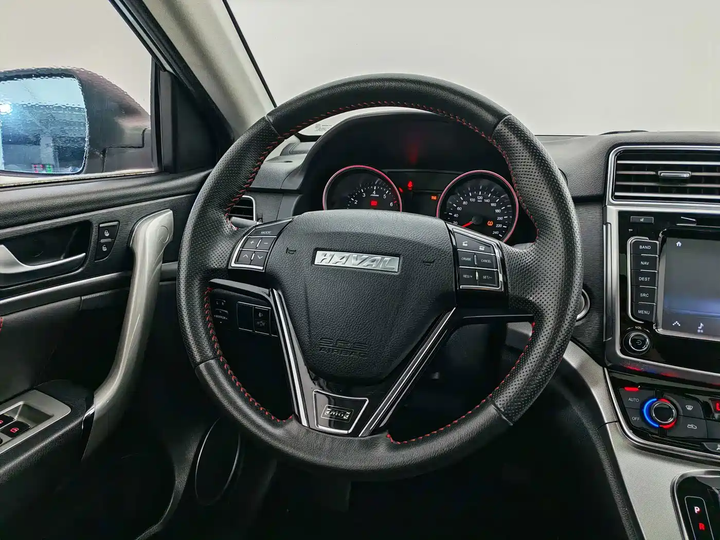 Haval M6 2017 2017 1.5T Automatic 2WD Elite