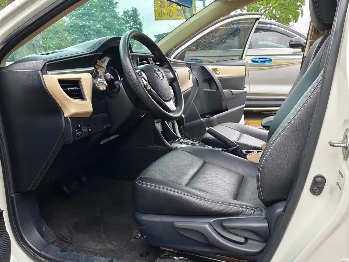 Toyota Levin 2016 1.6G CVT Elite Edition фото 12