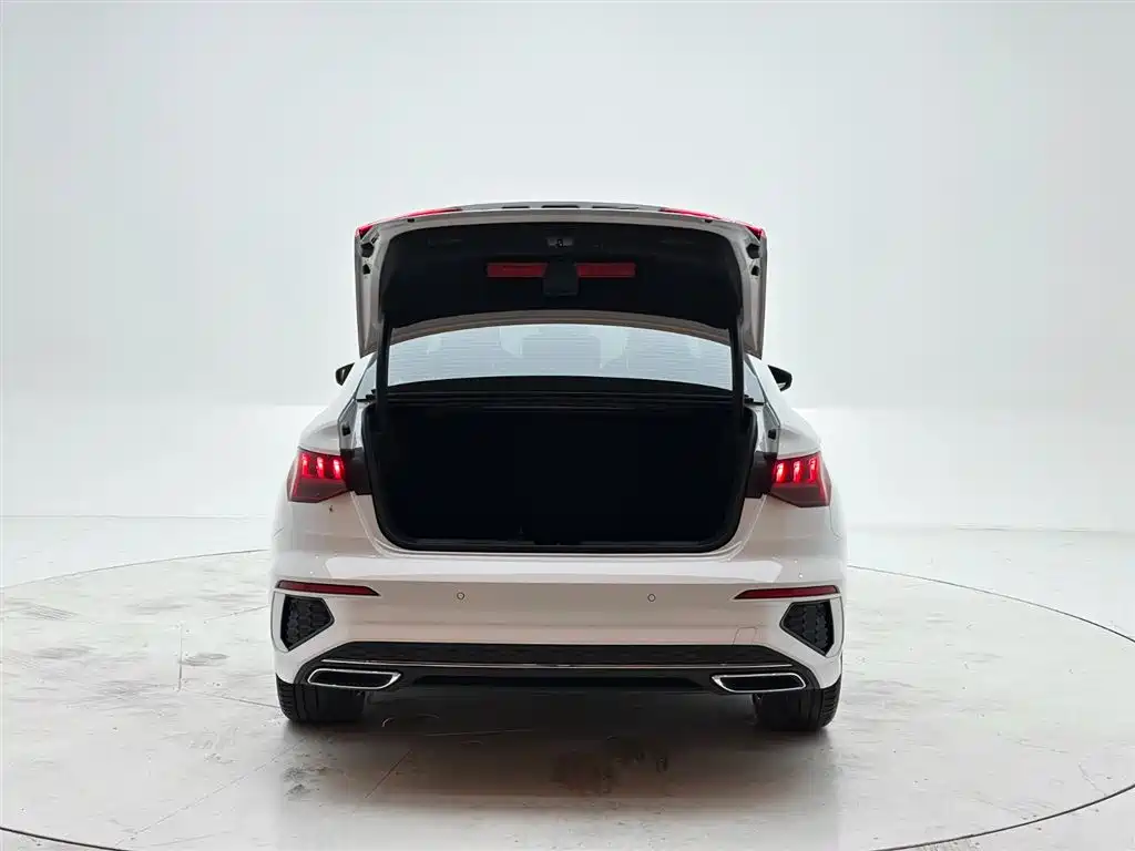 Audi A3 2023 Facelift A3L Limousine 35 TFSI Fashion Sport фото 8