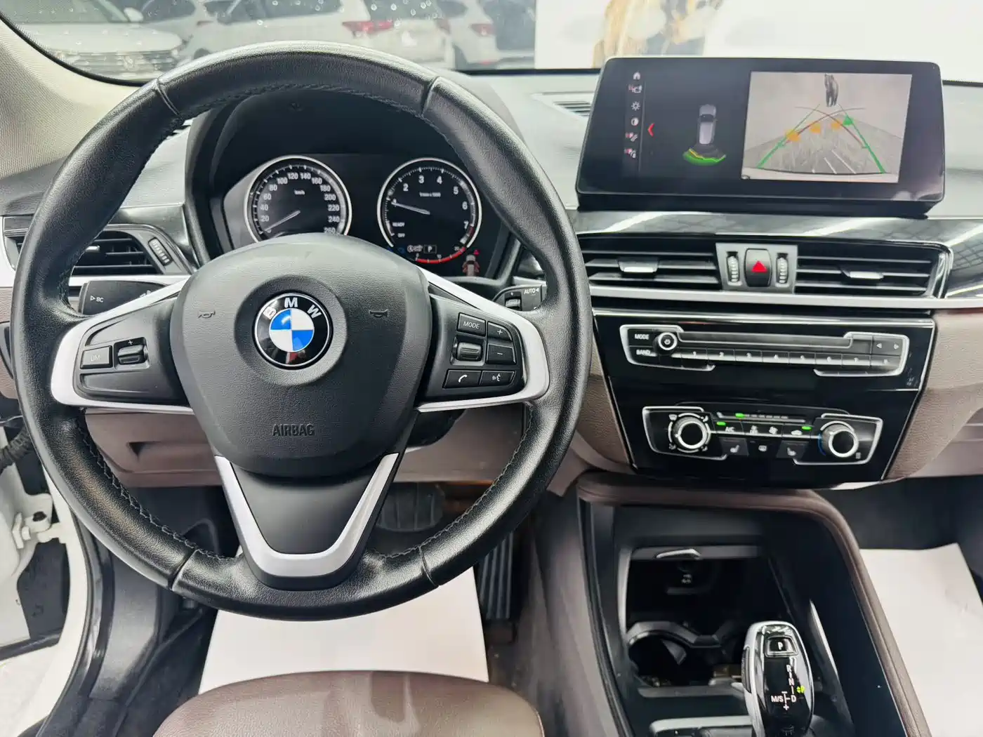 BMW X1 2022 sDrive20Li Fashion фото 8