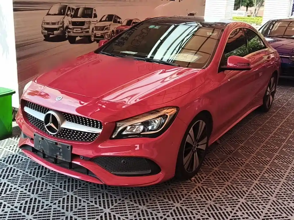صورة 1 - Mercedes-Benz CLA (Import)