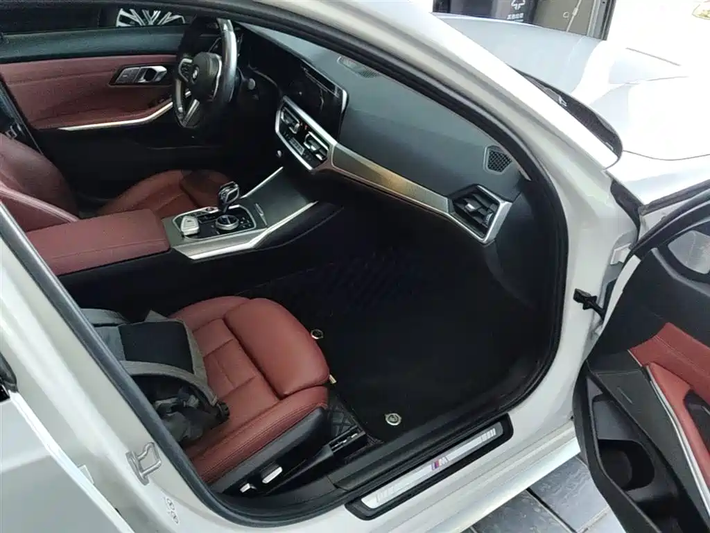 BMW 3 Series 2021 Facelift 325Li M Sport Shadow Edition фото 11