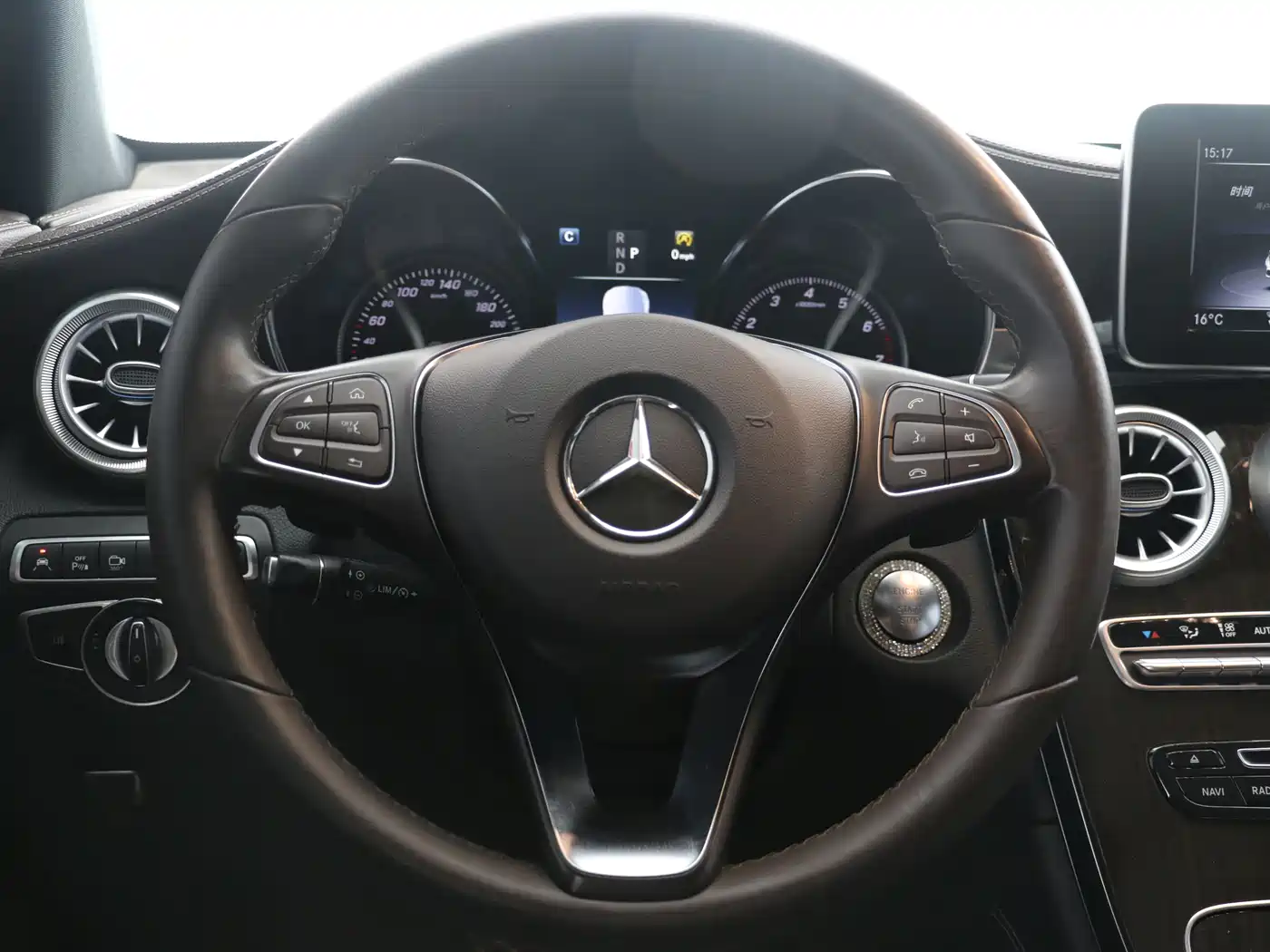 Mercedes-Benz GLC 2019 GLC 260 4MATIC Dynamic фото 12