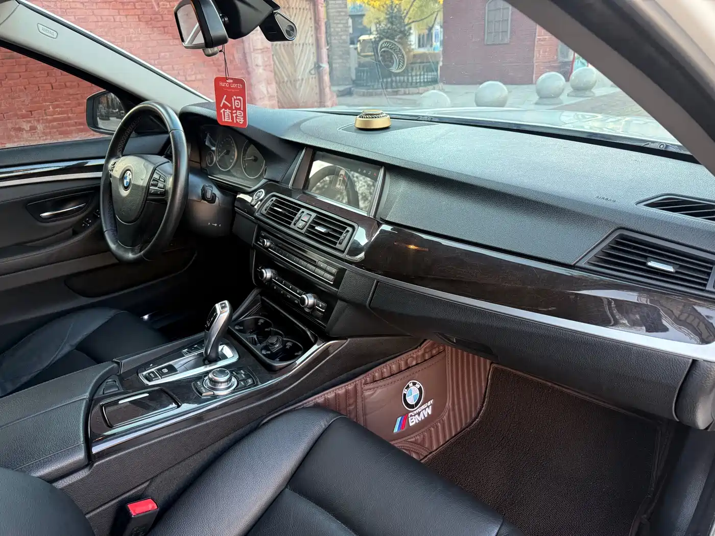 BMW 5 Series 2013 525Li Leadership фото 11
