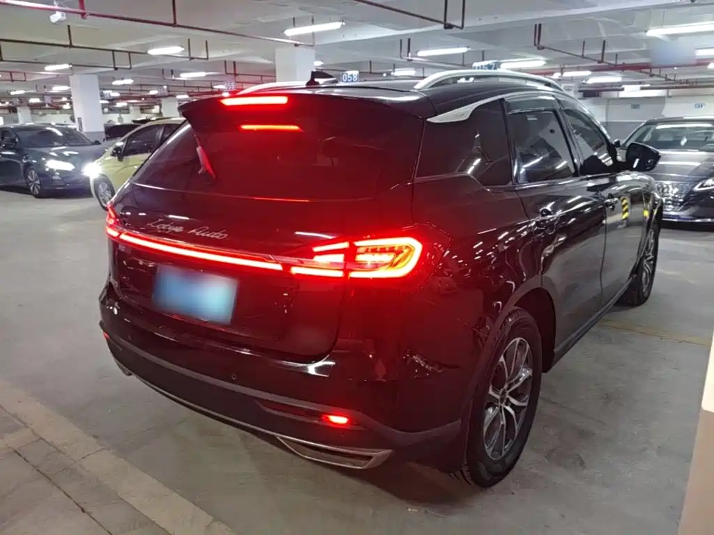 Фото 7 - Zotye T600
