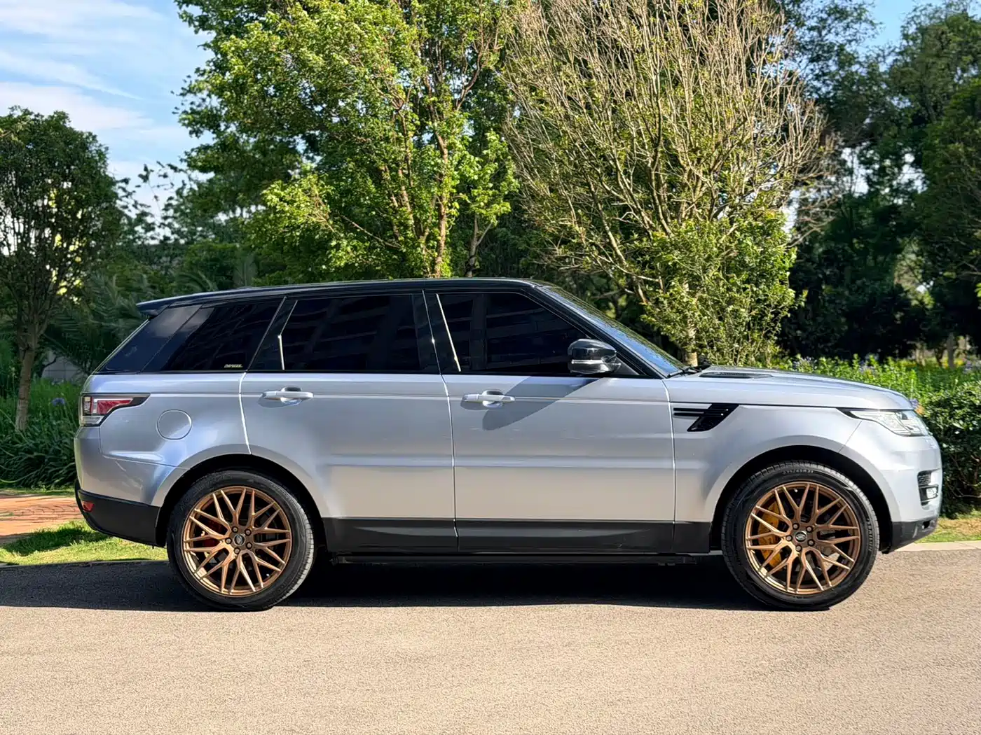 Land Rover Range Rover Sport 2015 3.0 SC V6 HSE фото 8