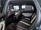 Фото 9 - Geely Monjaro