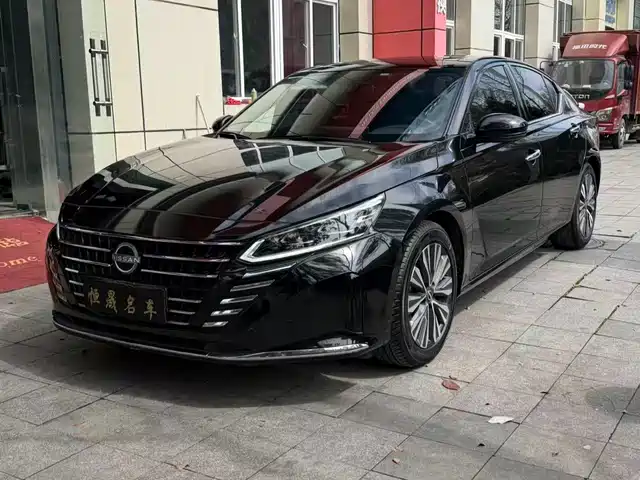 Nissan Teana 2023
