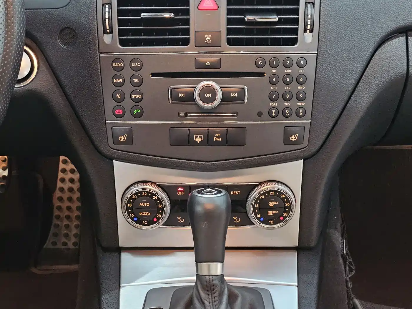 Mercedes-Benz C-Class AMG 2009 AMG C 63 Dynamic фото 14