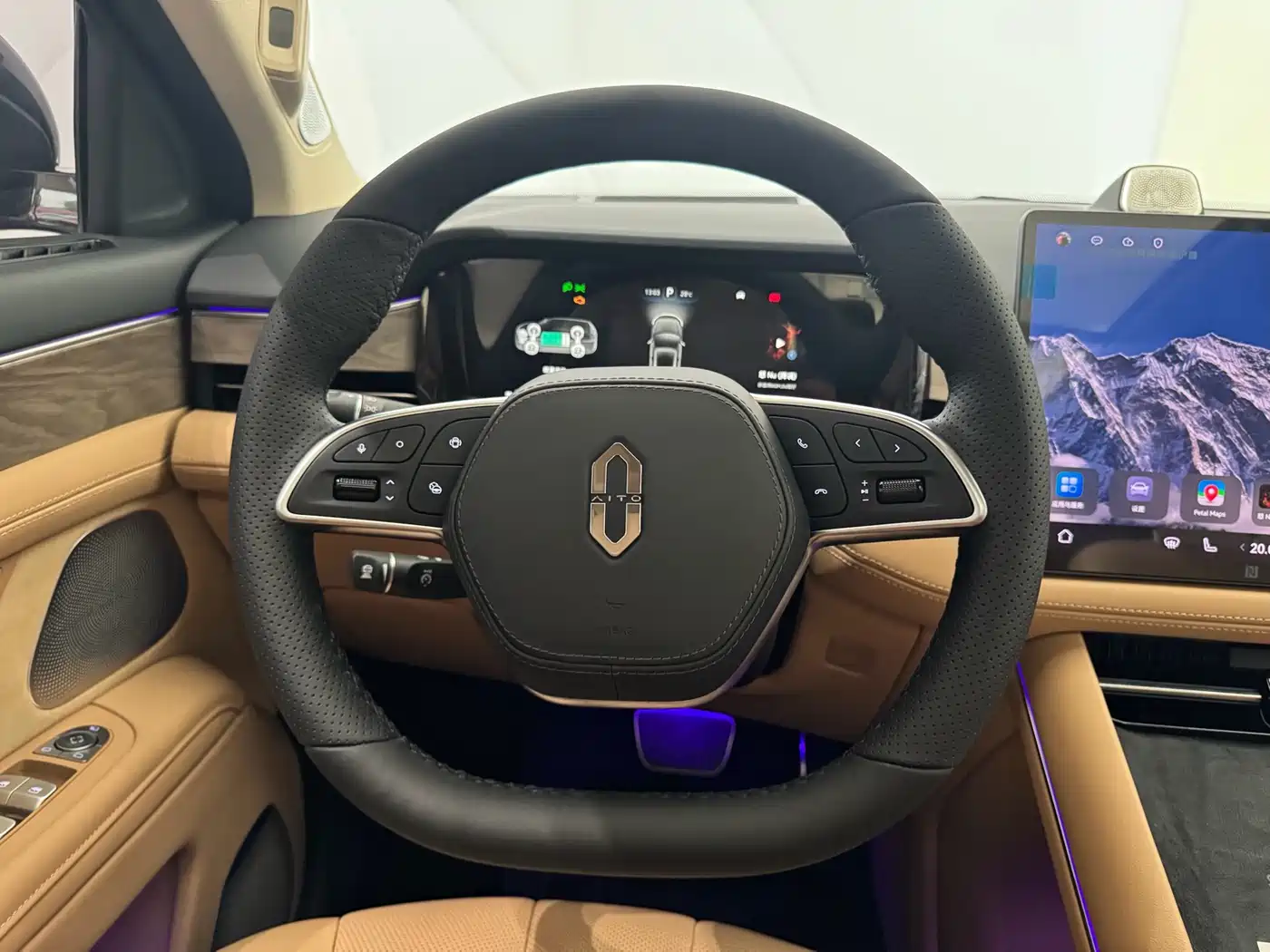 AITO Wenjie AITO M7 2022 1.5T AWD Luxury Edition фото 16