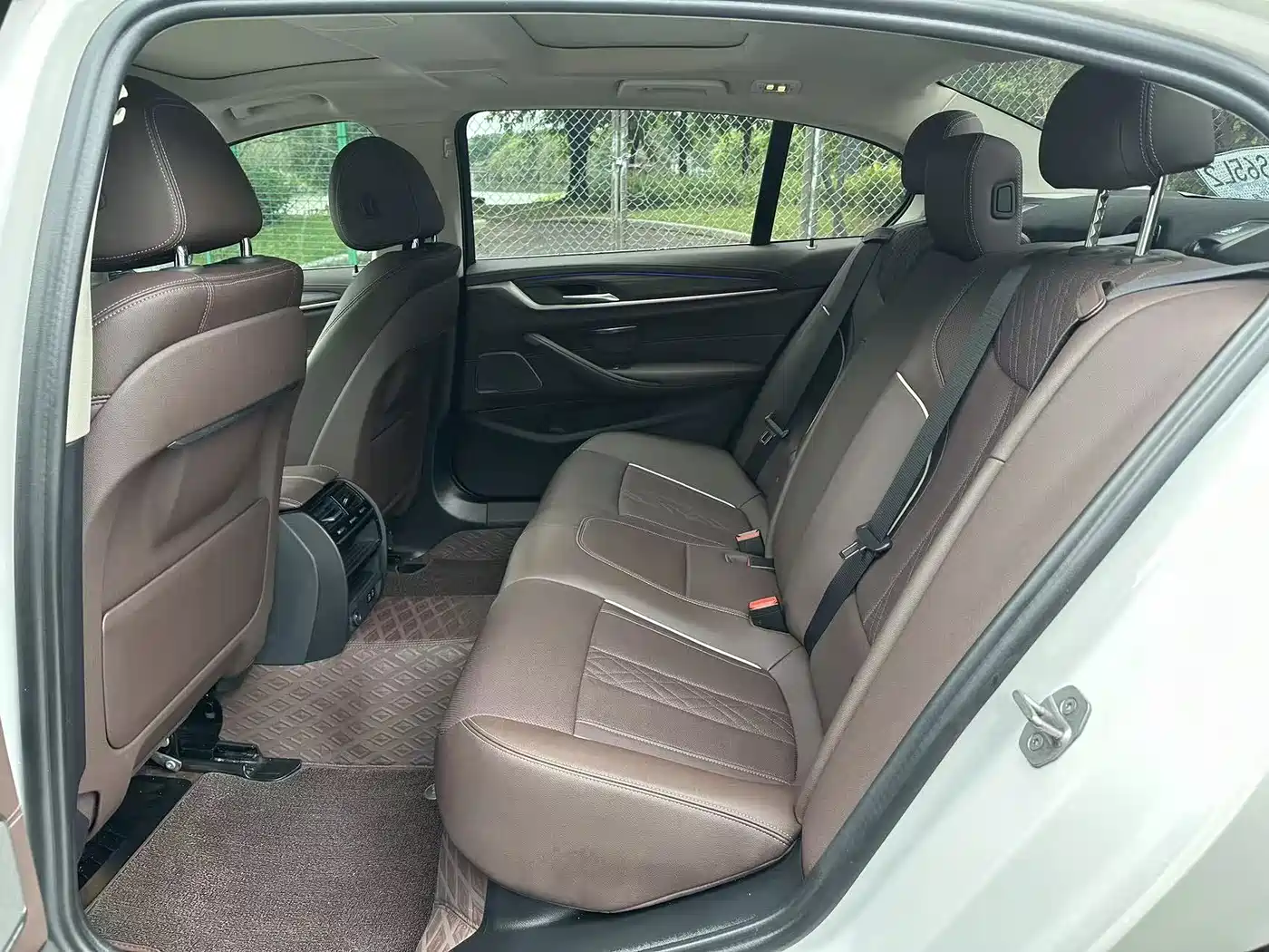 BMW 5 Series 2023 530Li Leading Luxury Package фото 10