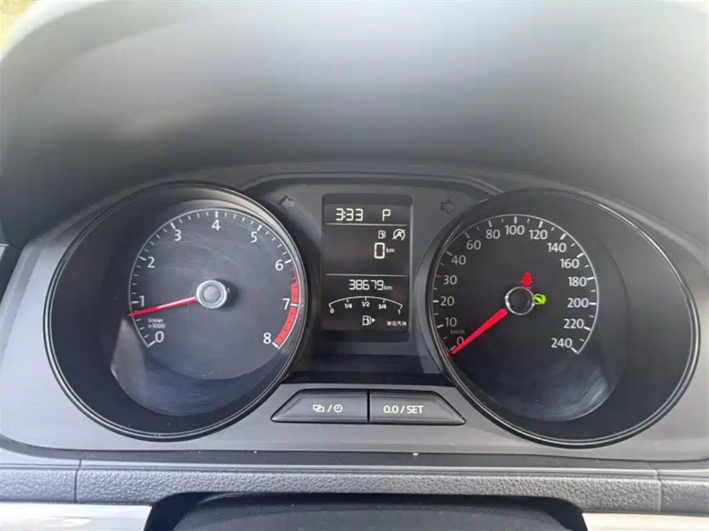 Volkswagen Lavida 2019 Lavida Start 1.5L Auto Trend (China VI) фото 4