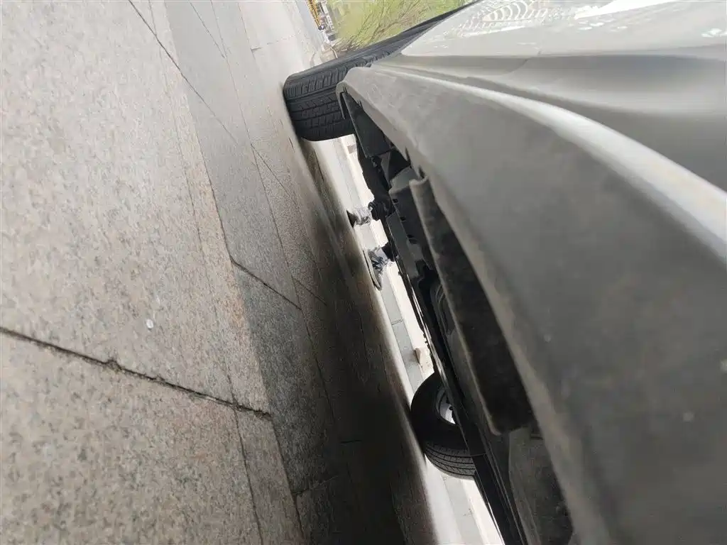 Toyota RAV4 Rongfang 2015 2.0L CVT 2WD Trend Edition фото 18