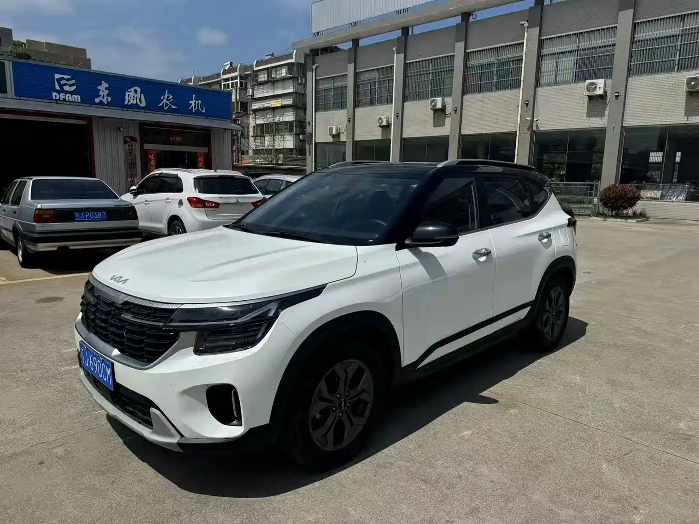 Kia Seltos 2023 1.5L CVT Luxury Edition