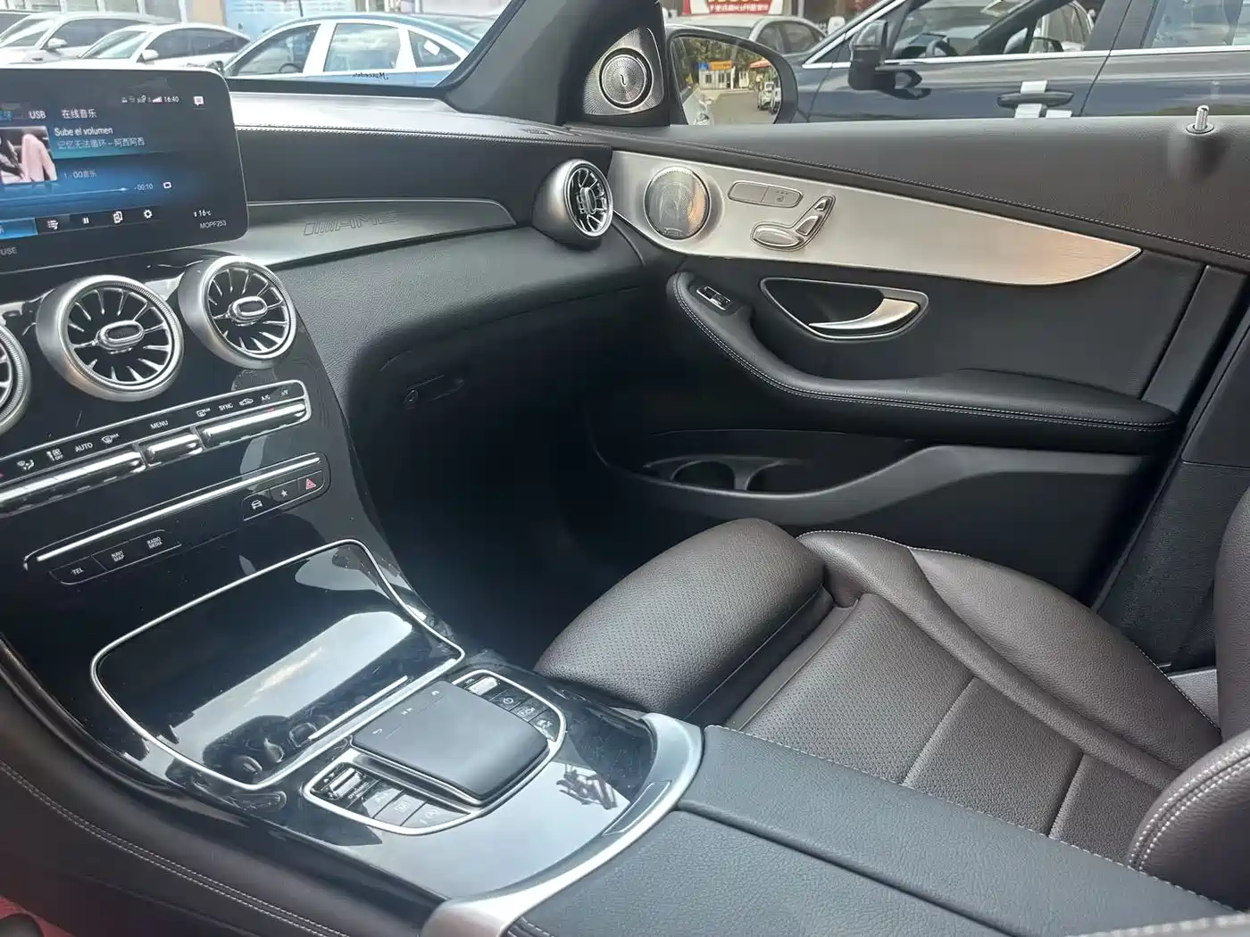 Mercedes-Benz GLC 2022 Facelift III GLC 260 L 4MATIC Dynamic фото 7