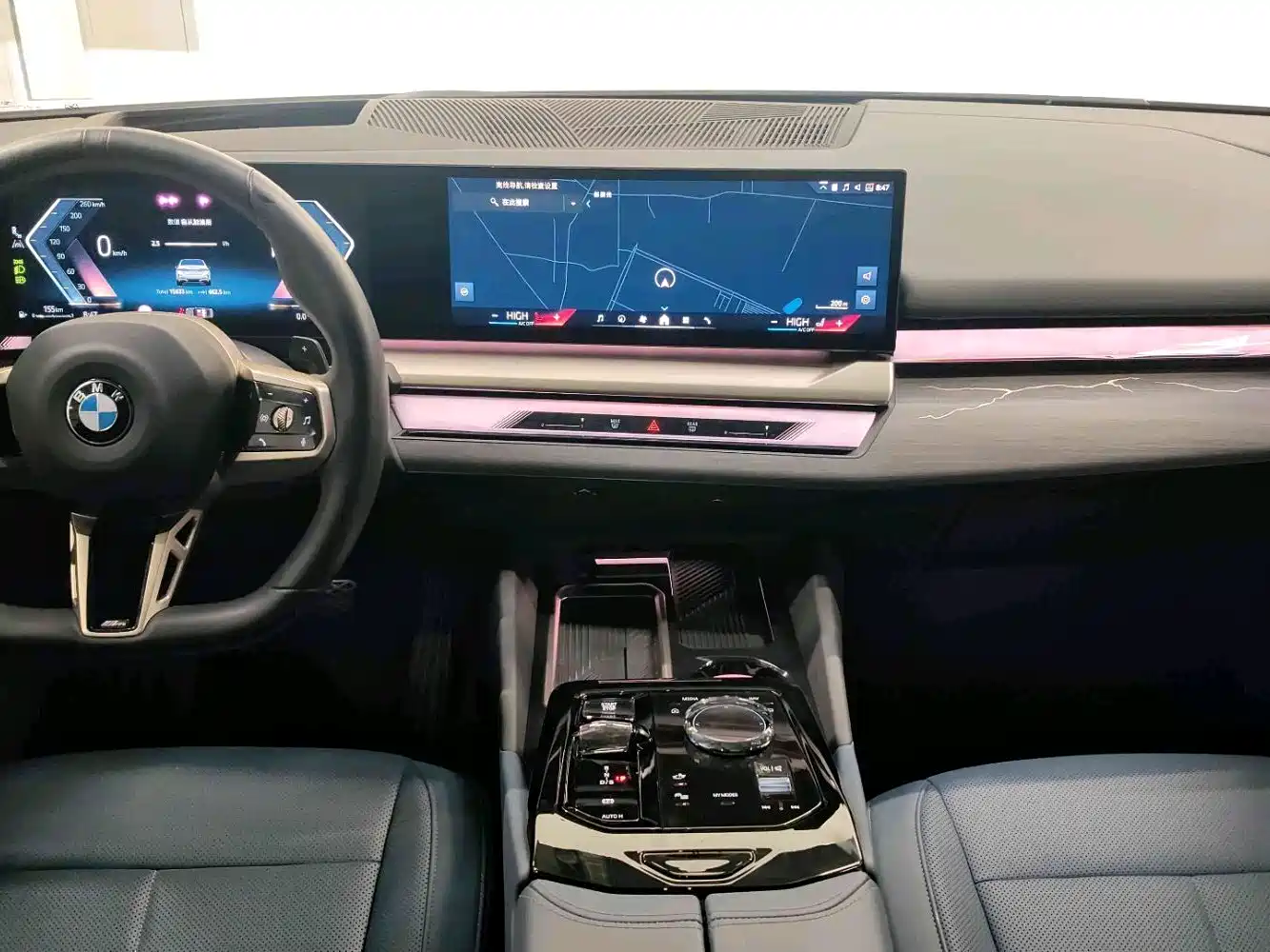 BMW 5 Series 2025 530Li Premium M Sport Package фото 12