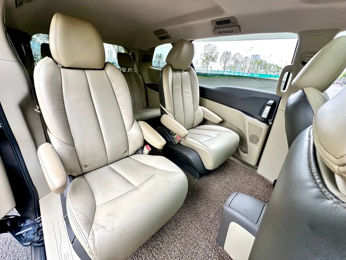 Buick GL8 2011 3.0L GT Luxury Business Elegance Edition фото 30