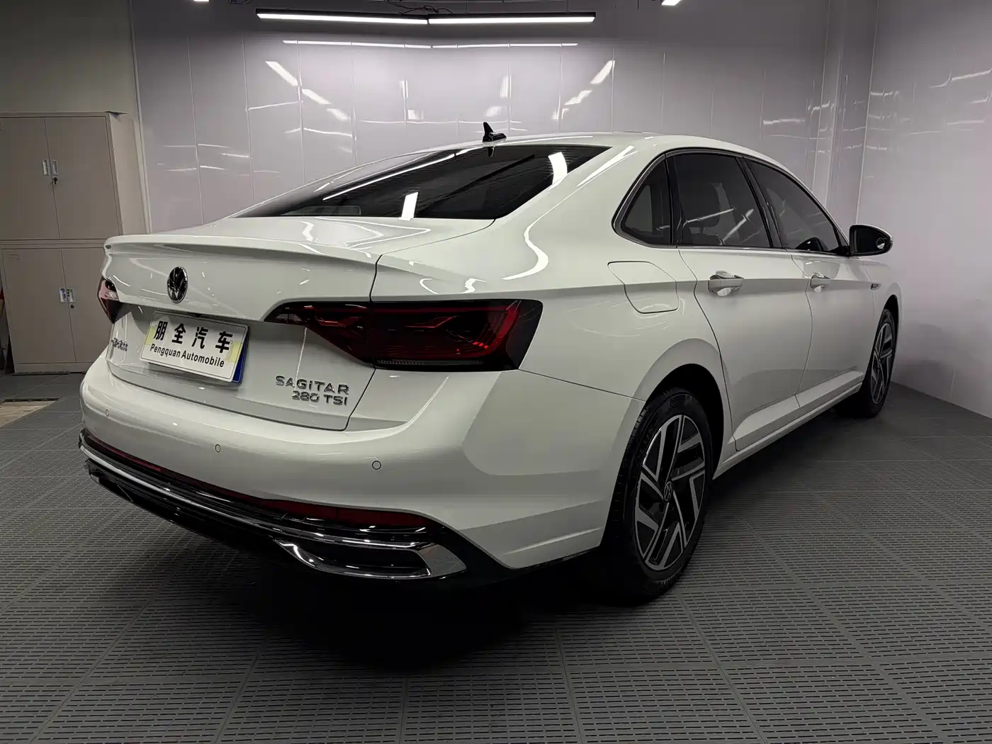 Volkswagen Sagitar 2023 280TSI DSG Excellence Plus Edition фото 17