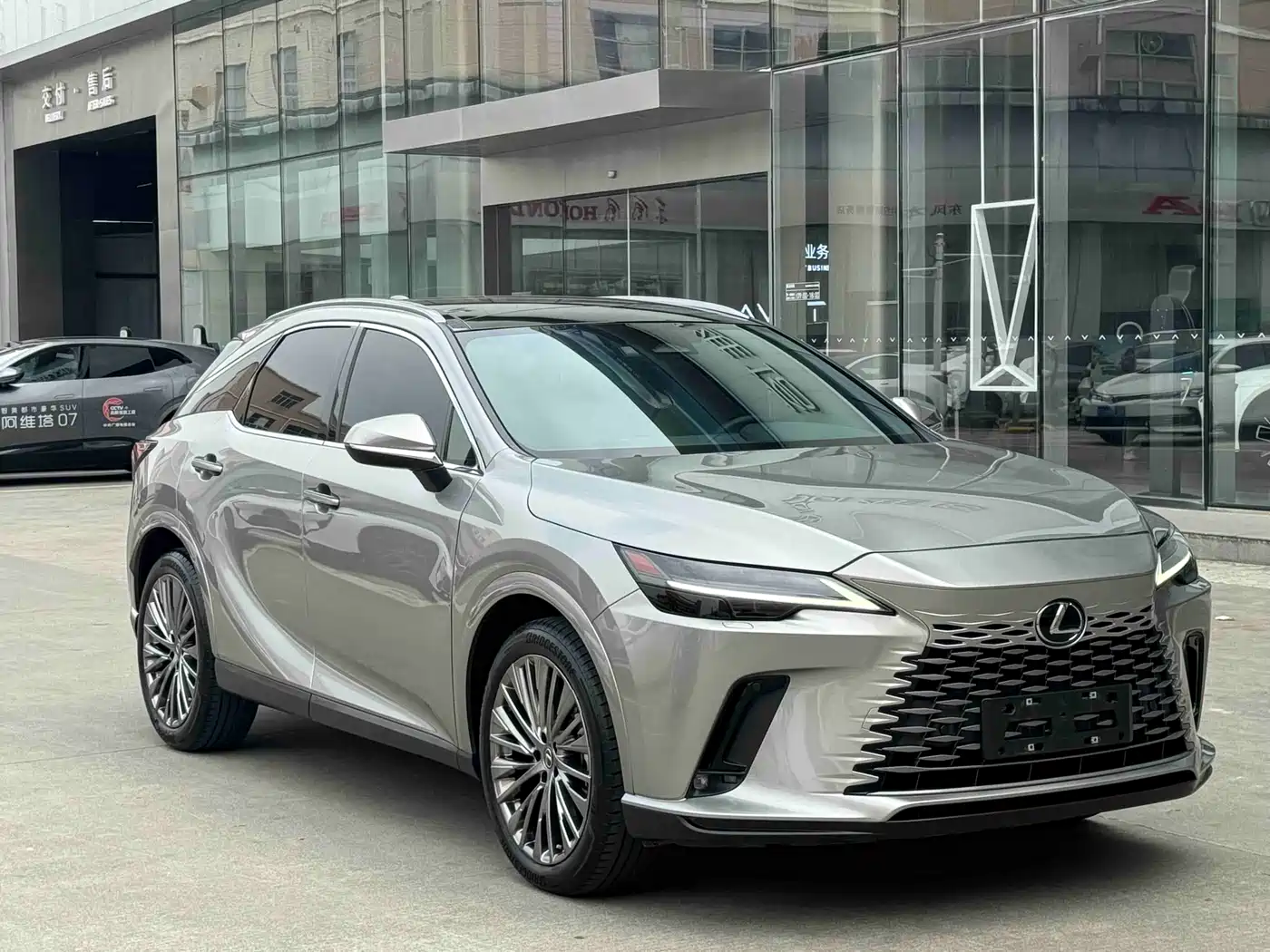 Lexus RX 2023 350h 4WD Pure Edition