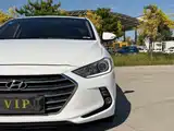 Photo 5 - Hyundai Elantra