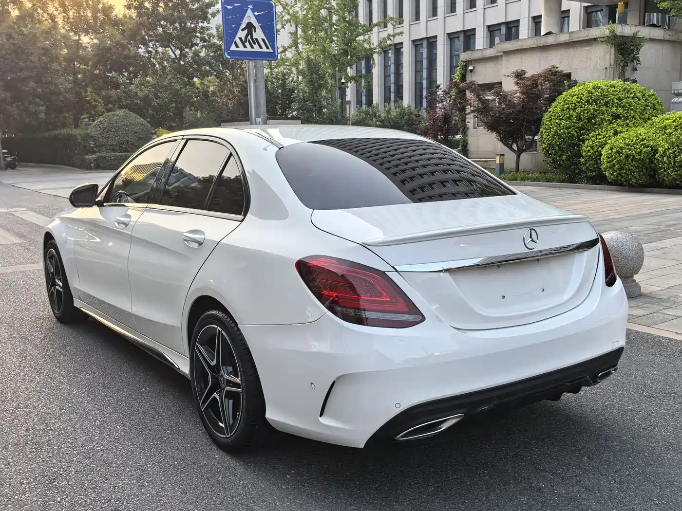 Mercedes-Benz C-Class 2021 C 260 Starry Exclusive Edition фото 3