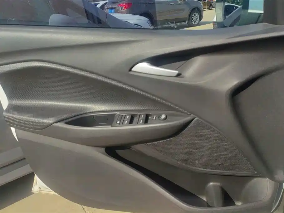 Chevrolet Cavalier 2022 325T Auto Delight Edition фото 7