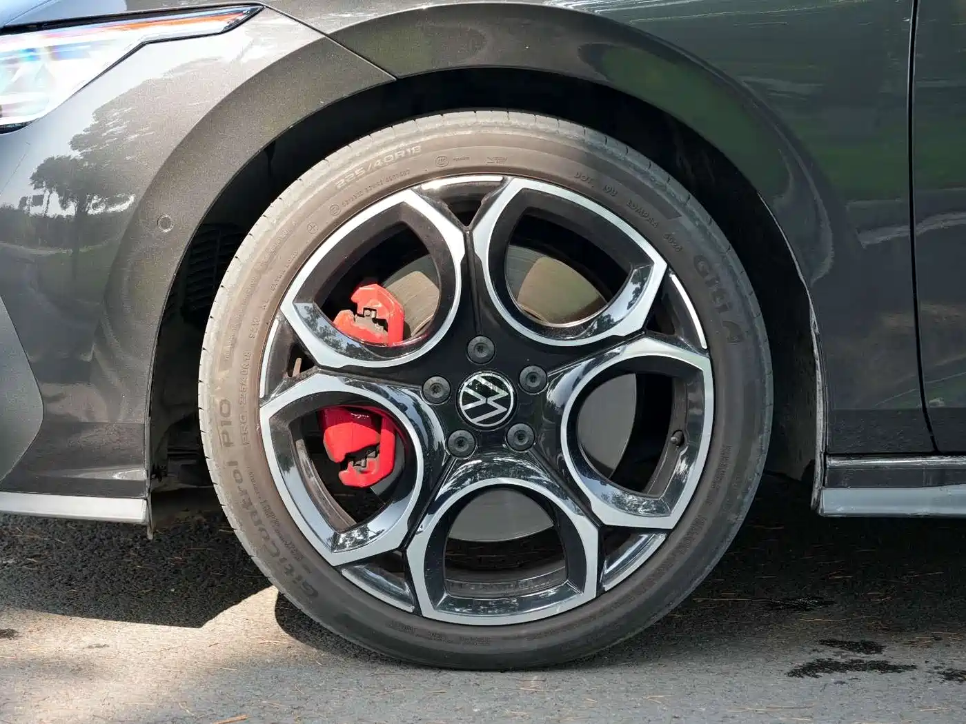 Volkswagen Golf GTI 2025 380TSI DSG GTI фото 9