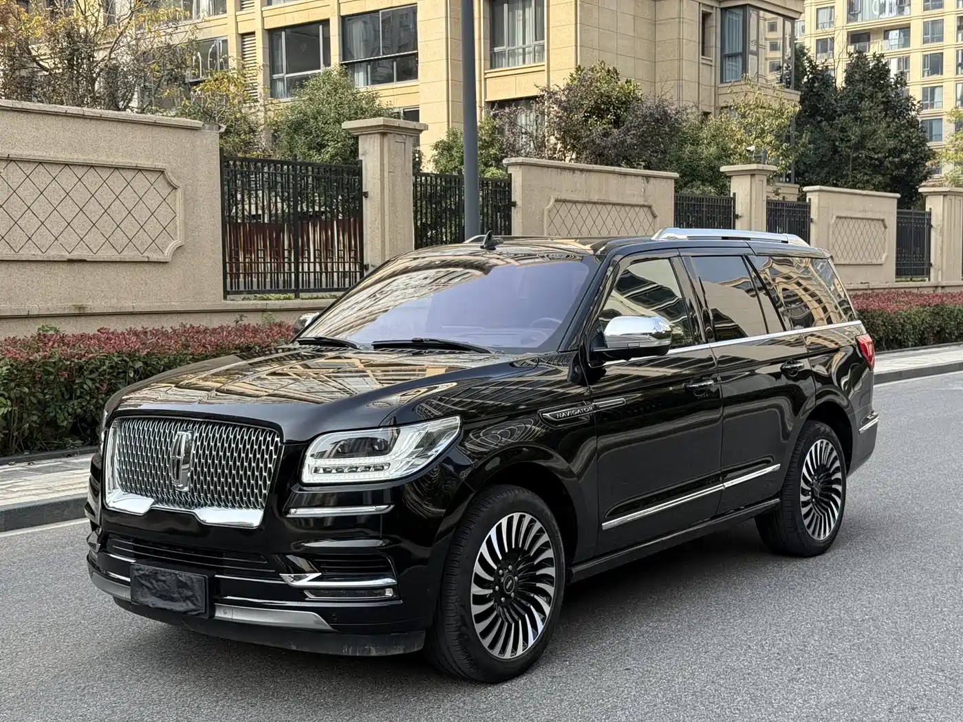 LINCOLN NAVIGATOR