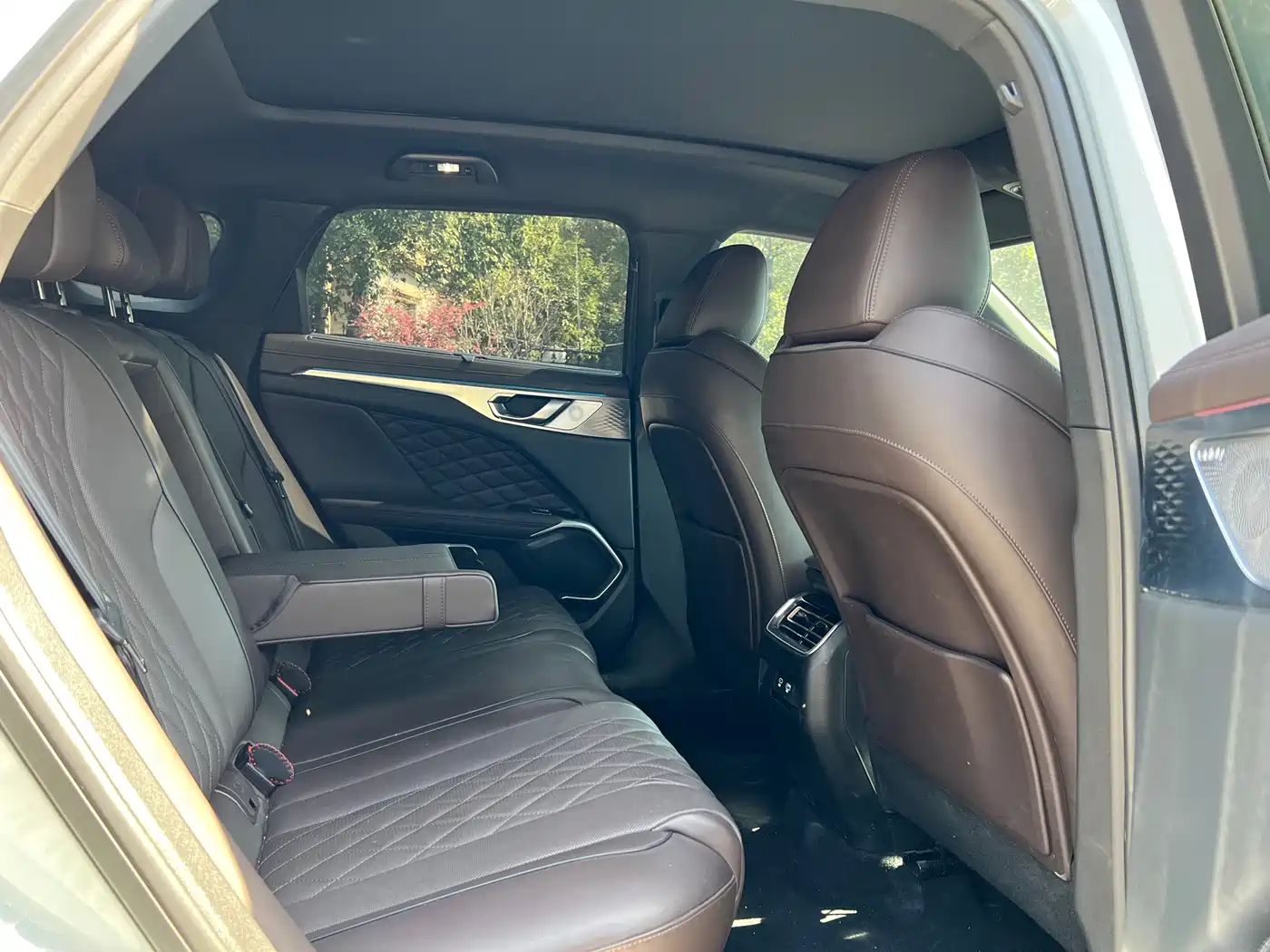 WEI PAI WEI BRAND MOCHA