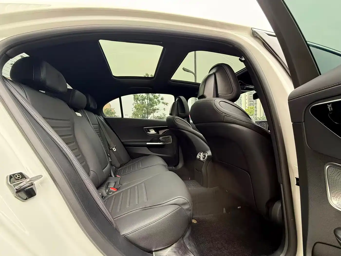 Mercedes-Benz C-Class 2025 C 260 L Sport Edition фото 13