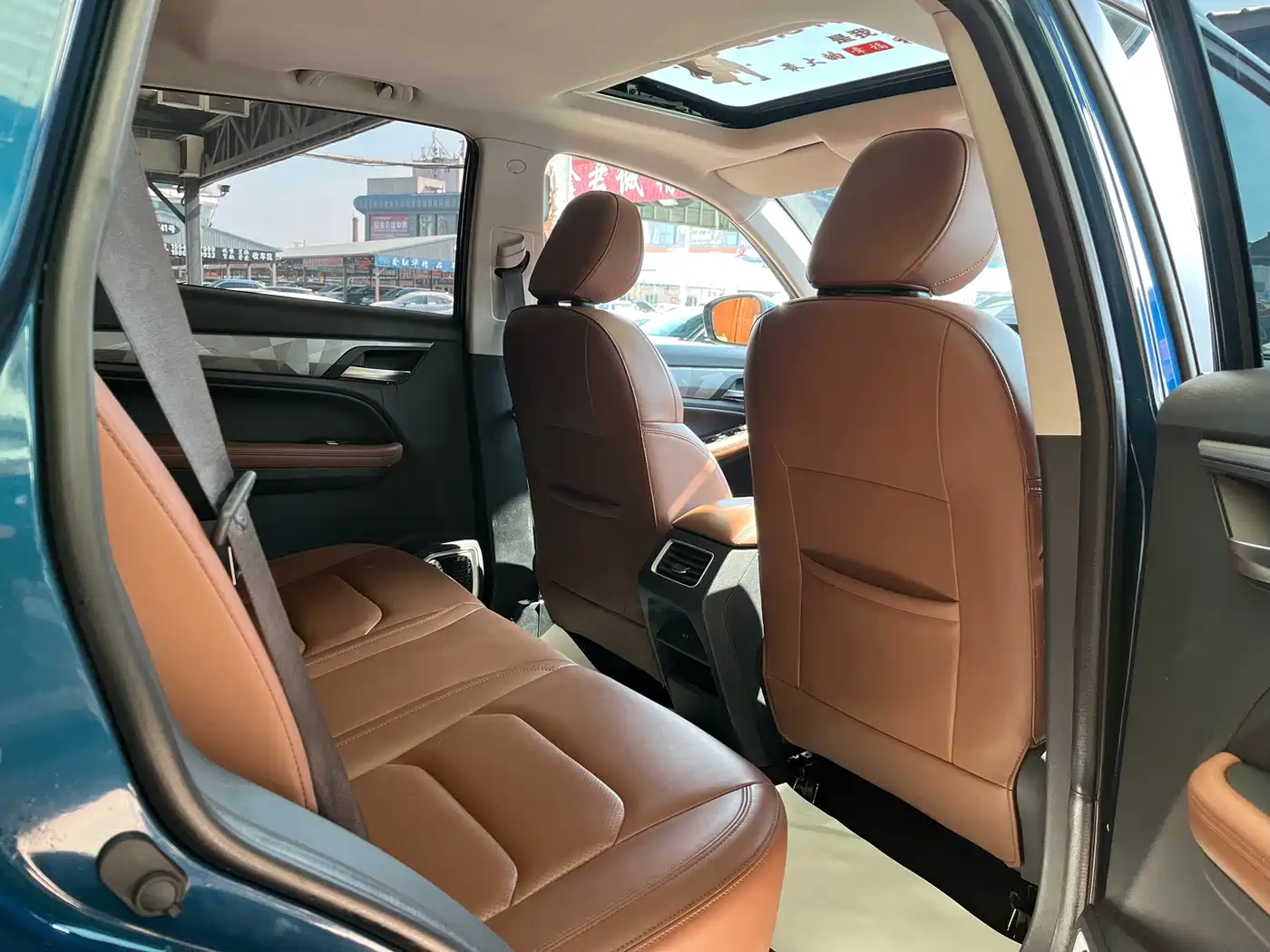 GEELY AUTOMOBILE VISION X6