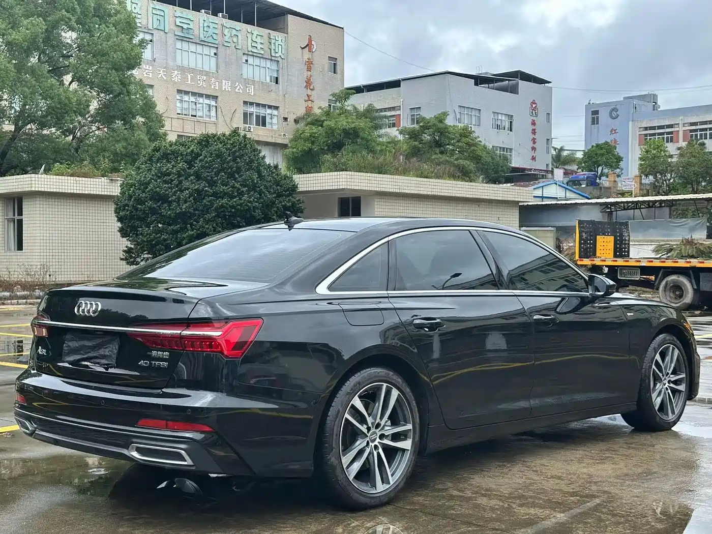 Audi A6L 2021 40 TFSI Luxury Sport фото 4
